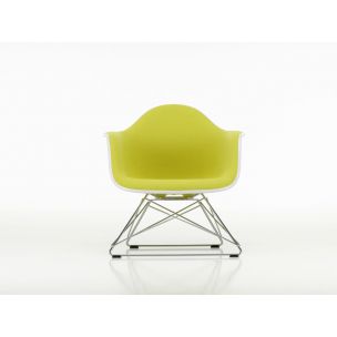 Vitra Eames Plastic Chairs LAR 440 477 00